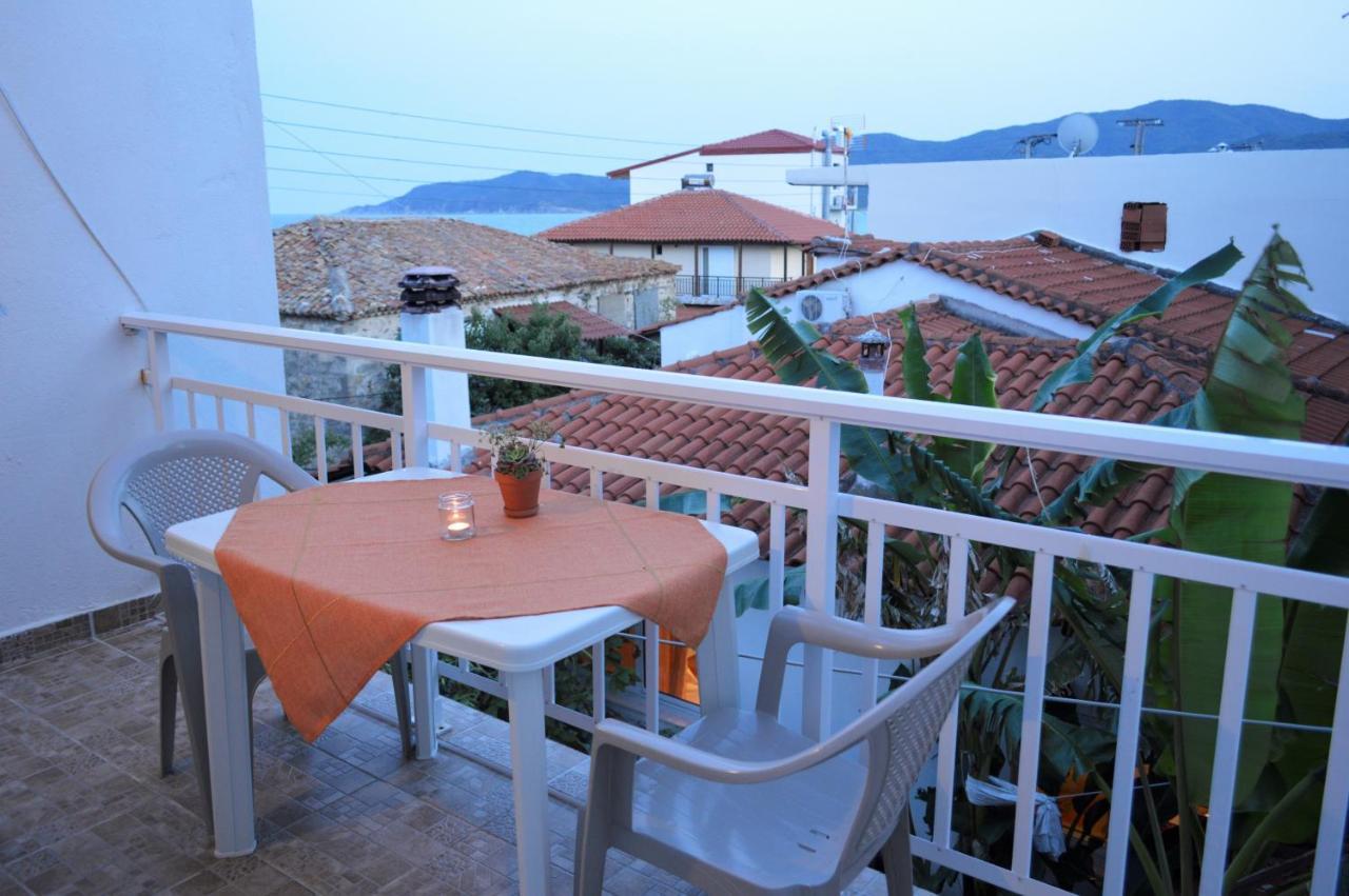 Aparthotel Giannas House à Sarti Extérieur photo