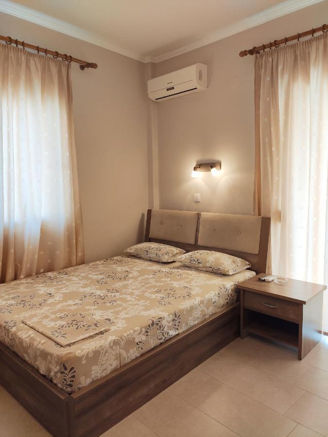 Aparthotel Giannas House à Sarti Extérieur photo